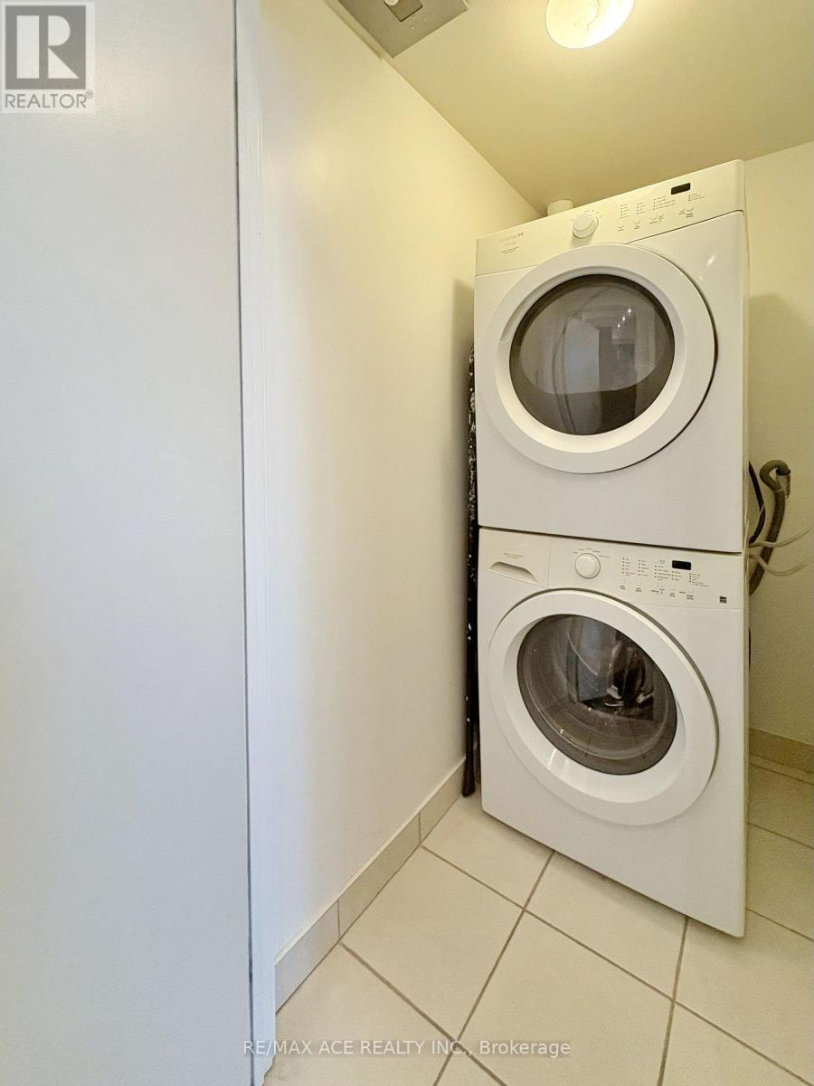 Ph 3210 - 360 Square One Drive, Mississauga, Ontario  L5B 0G7 - Photo 24 - W12731846