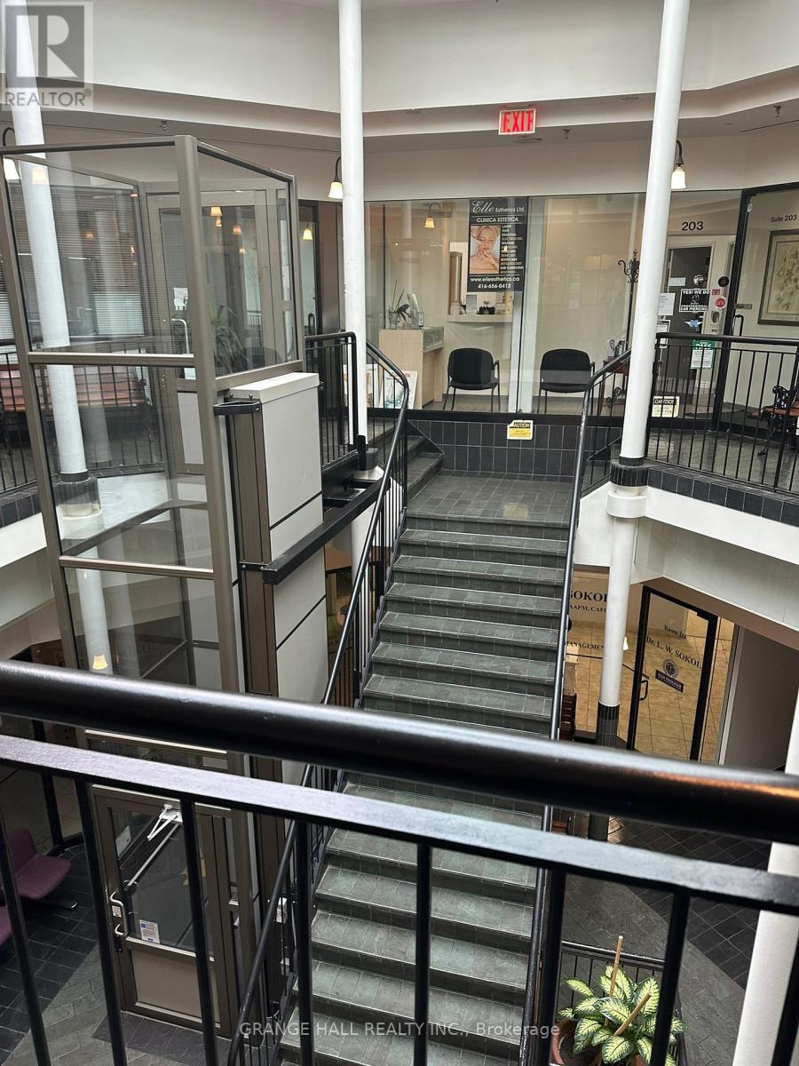 202 - 1649 Dufferin Street, Toronto, Ontario  M6H 4H5 - Photo 2 - W12731898