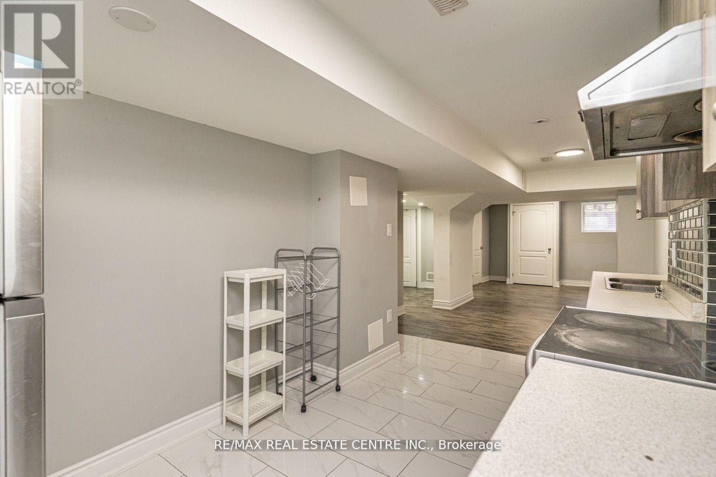 107 Crown Victoria Drive, Brampton, Ontario  L7A 3X9 - Photo 30 - W12732014