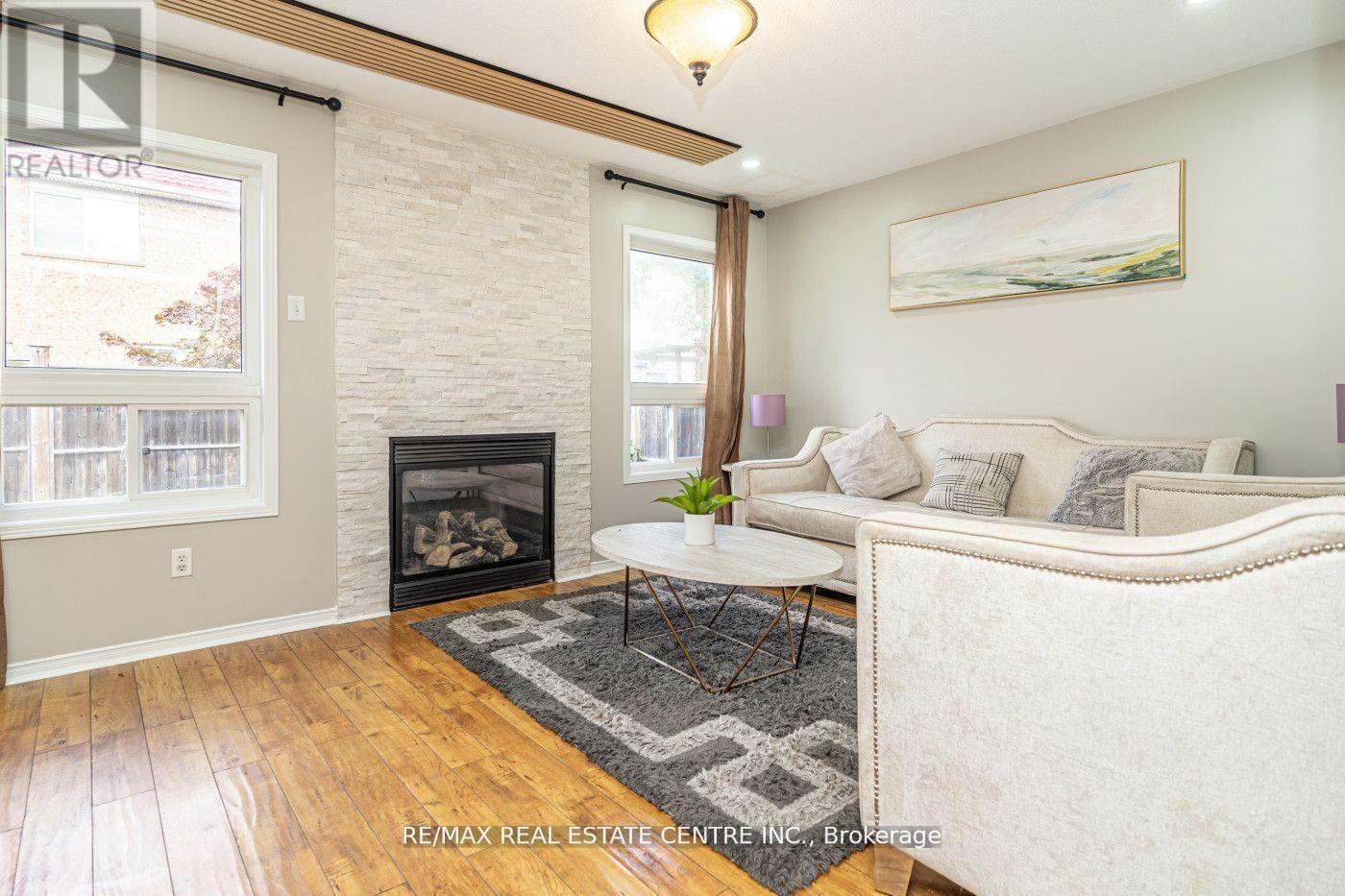 107 Crown Victoria Drive, Brampton, Ontario  L7A 3X9 - Photo 7 - W12732014