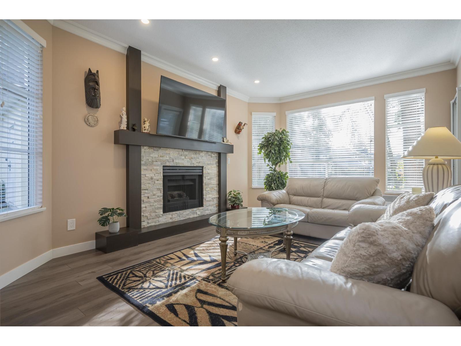 17 10038 150 Street, Surrey, British Columbia V3R 0M8 - Photo 4 - R3082901