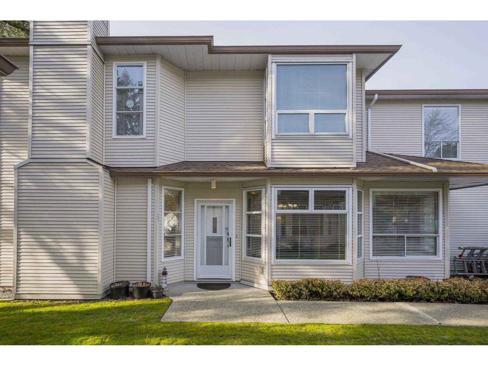 17 10038 150 Street, Surrey, British Columbia V3R 0M8 - Photo 2 - R3082901