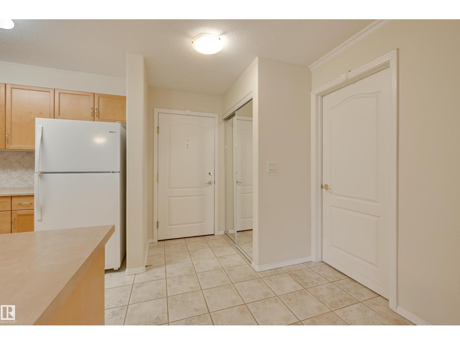 #208 8912 156 St Nw, Edmonton, Alberta  T5R 5Z2 - Photo 17 - E4471155