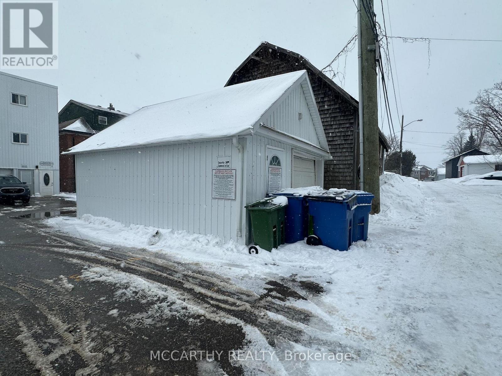 108 - Garage - 138 Main Street W, Shelburne, Ontario  L9V 3K9 - Photo 3 - X12731830
