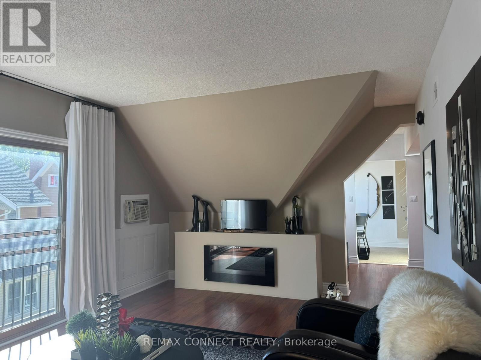 303 - 4872 Valley Way, Niagara Falls, Ontario  L2E 1W3 - Photo 7 - X12731844