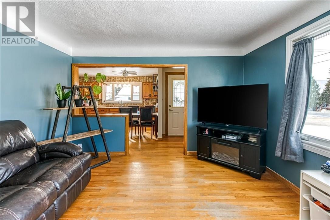 154 Charette Avenue, Chelmsford, Ontario  P0M 1L0 - Photo 11 - 2126213