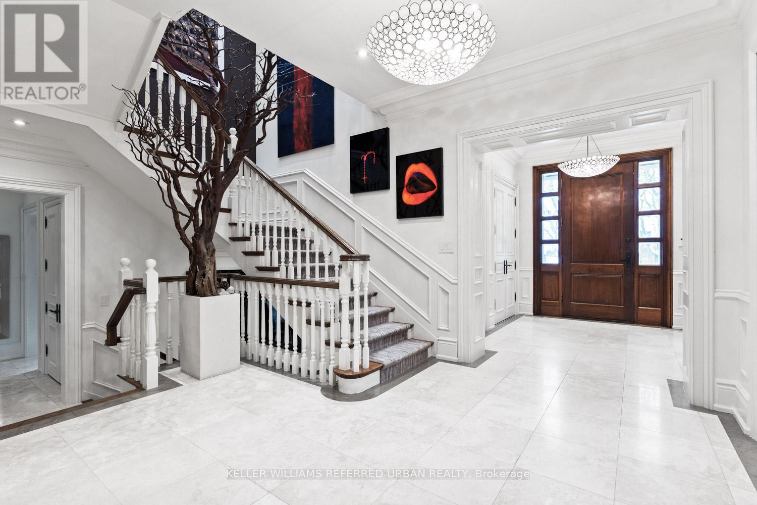 6 Bayview Wood, Toronto, Ontario  M4N 1R7 - Photo 5 - C12731680