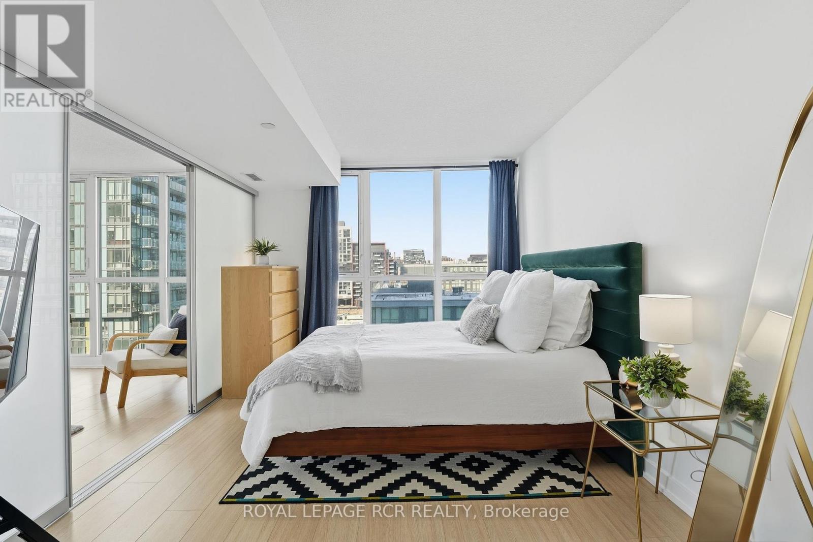 1107 - 85 Queens Wharf Road, Toronto, Ontario  M5V 0J9 - Photo 14 - C12731816