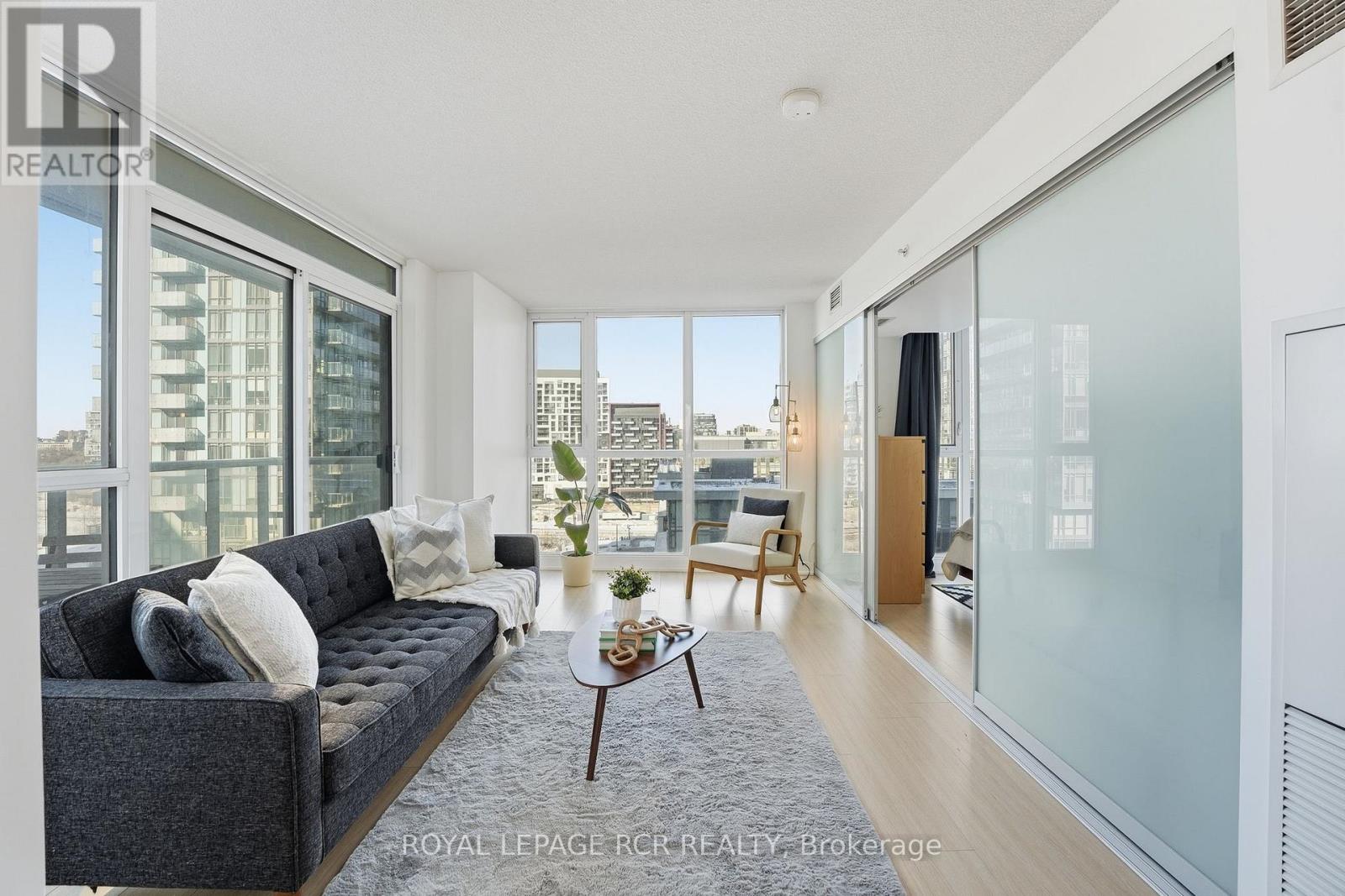 1107 - 85 Queens Wharf Road, Toronto, Ontario  M5V 0J9 - Photo 5 - C12731816