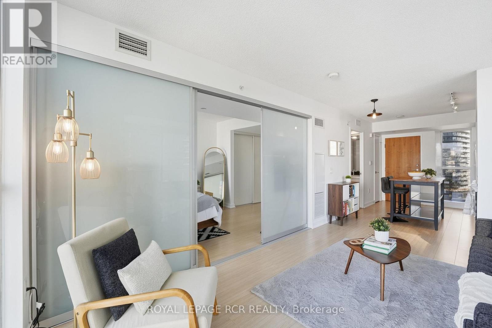 1107 - 85 Queens Wharf Road, Toronto, Ontario  M5V 0J9 - Photo 7 - C12731816