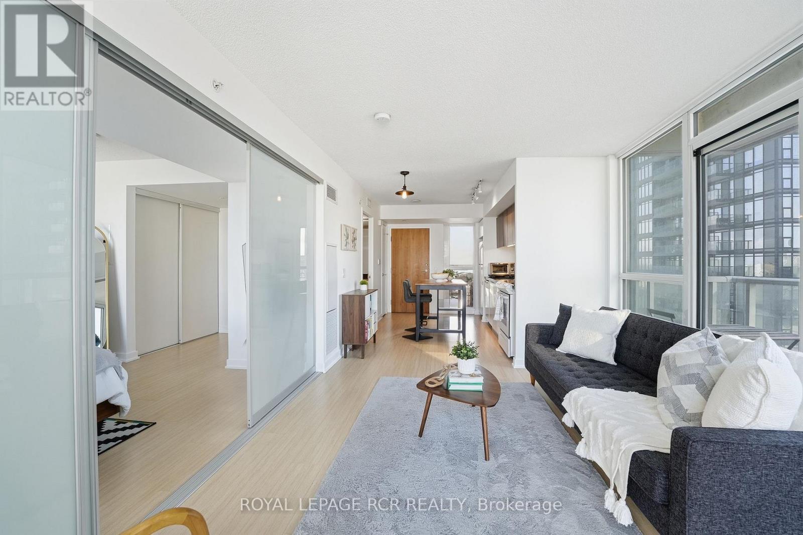 1107 - 85 Queens Wharf Road, Toronto, Ontario  M5V 0J9 - Photo 8 - C12731816