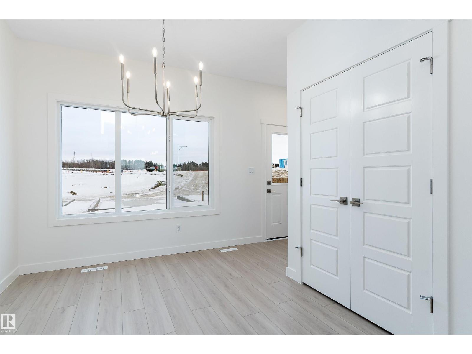 4574 Warbler Lo Nw, Edmonton, Alberta  T5S 0W9 - Photo 8 - E4470882