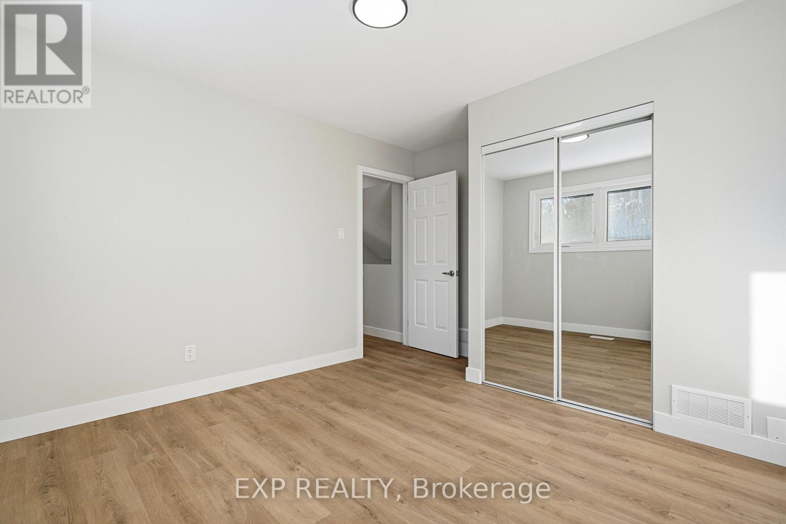 2158 Fillmore Crescent, Ottawa, Ontario  K1J 6A4 - Photo 26 - X12732140