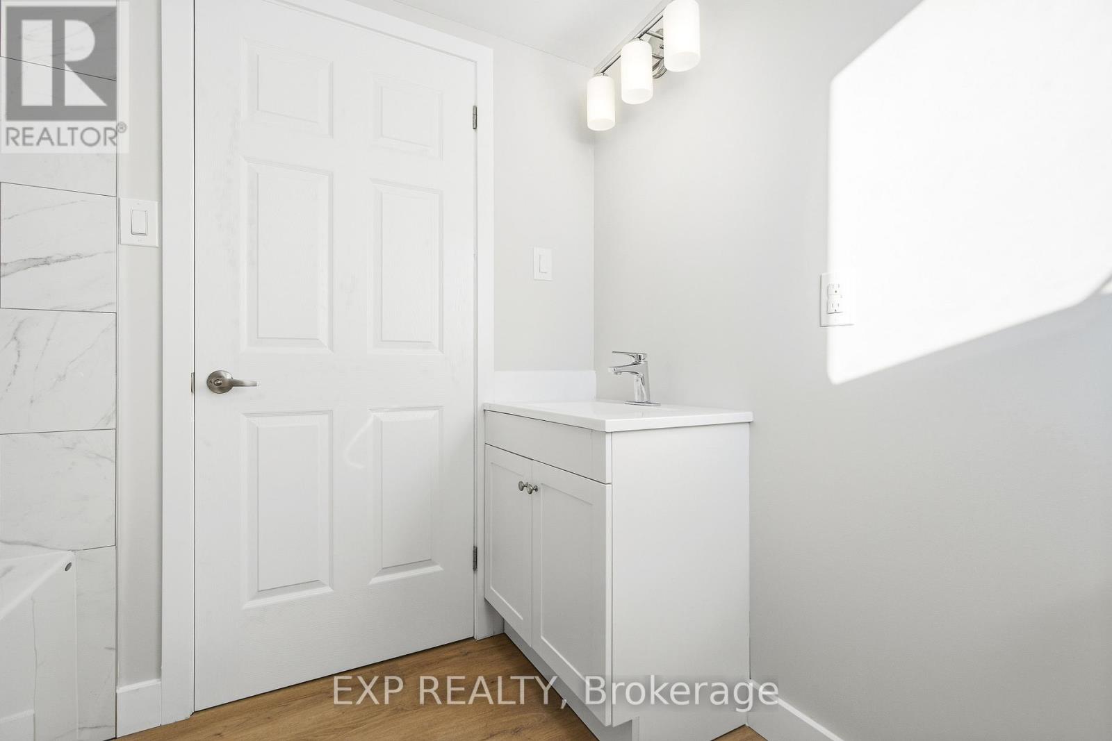 2158 Fillmore Crescent, Ottawa, Ontario  K1J 6A4 - Photo 30 - X12732140