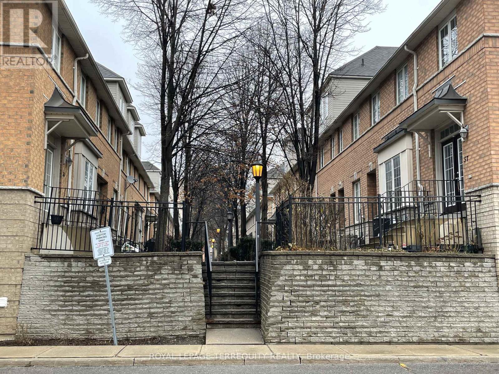58 - 23 OBSERVATORY LANE, Richmond Hill, Ontario