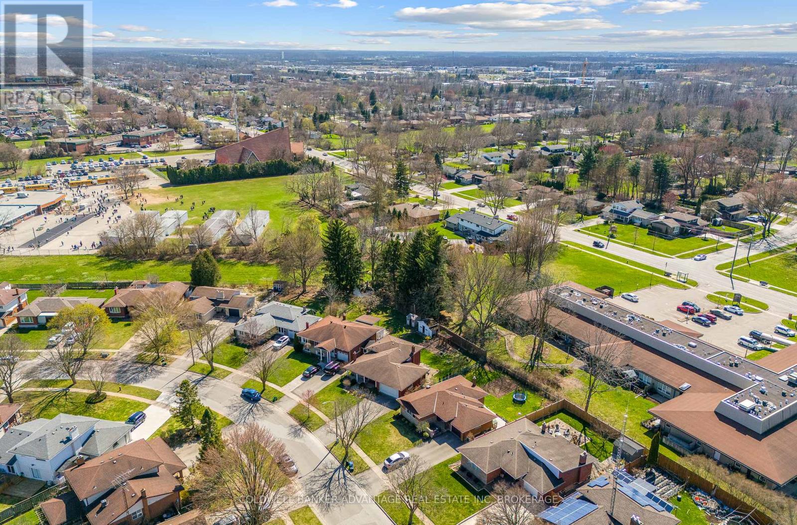 6808 Corwin Crescent, Niagara Falls, Ontario  L2G 2M7 - Photo 9 - X12732136