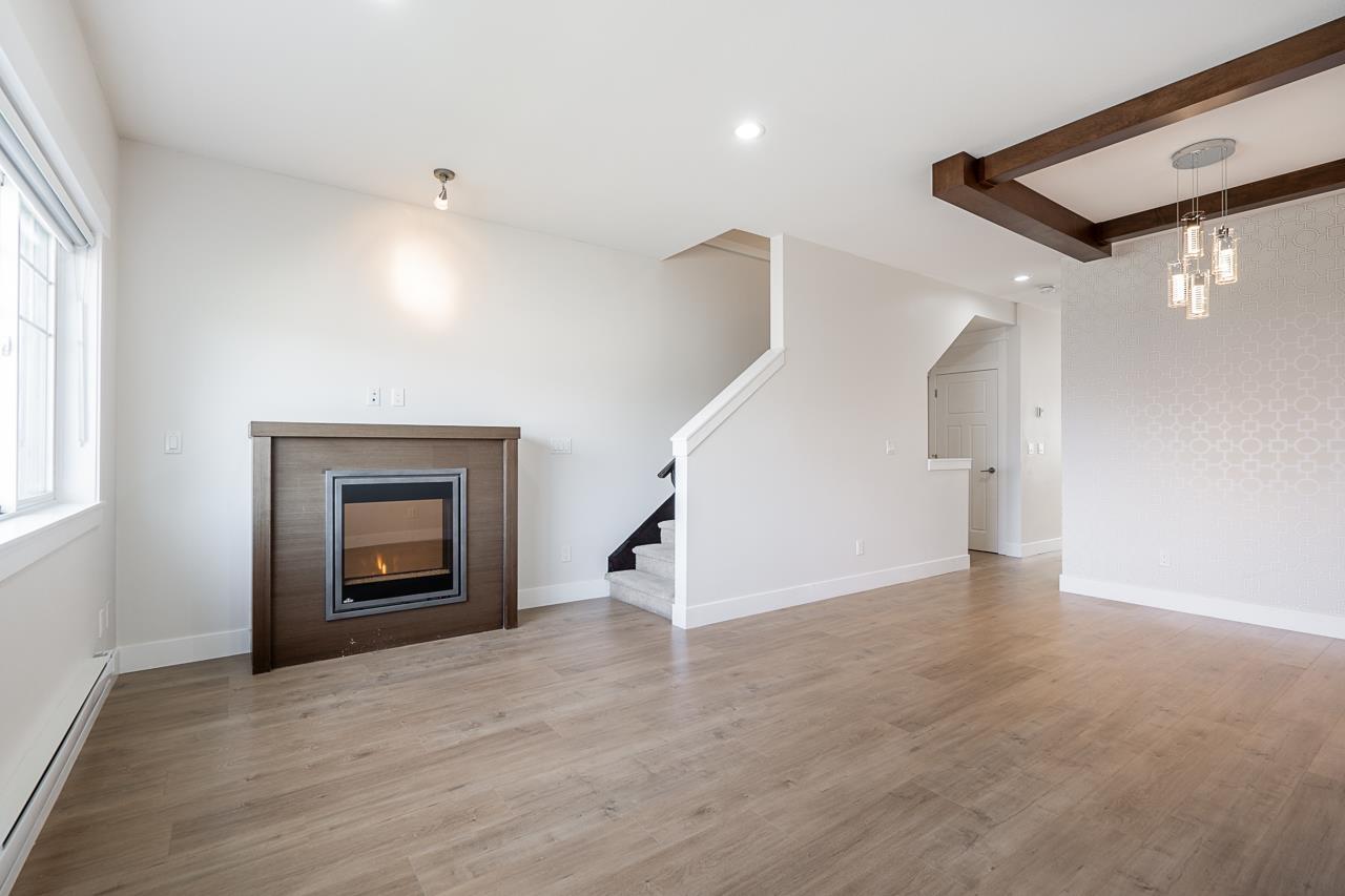 6 30748 Cardinal Avenue, Abbotsford, British Columbia V2T 5P5 - Photo 6 - R3077067