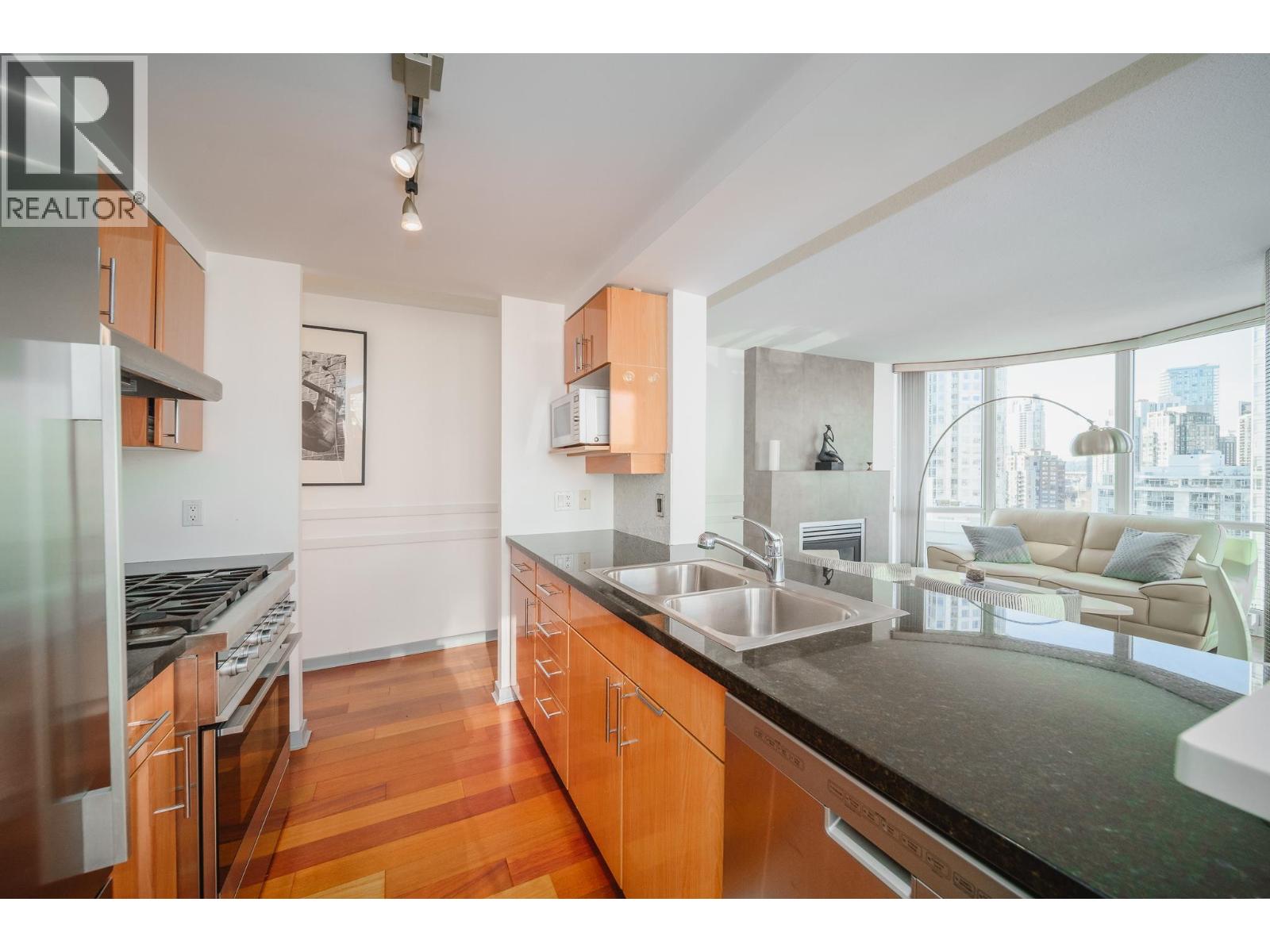 1906 1077 Marinaside Crescent, Vancouver, British Columbia  V6Z 2Z5 - Photo 7 - R3083547