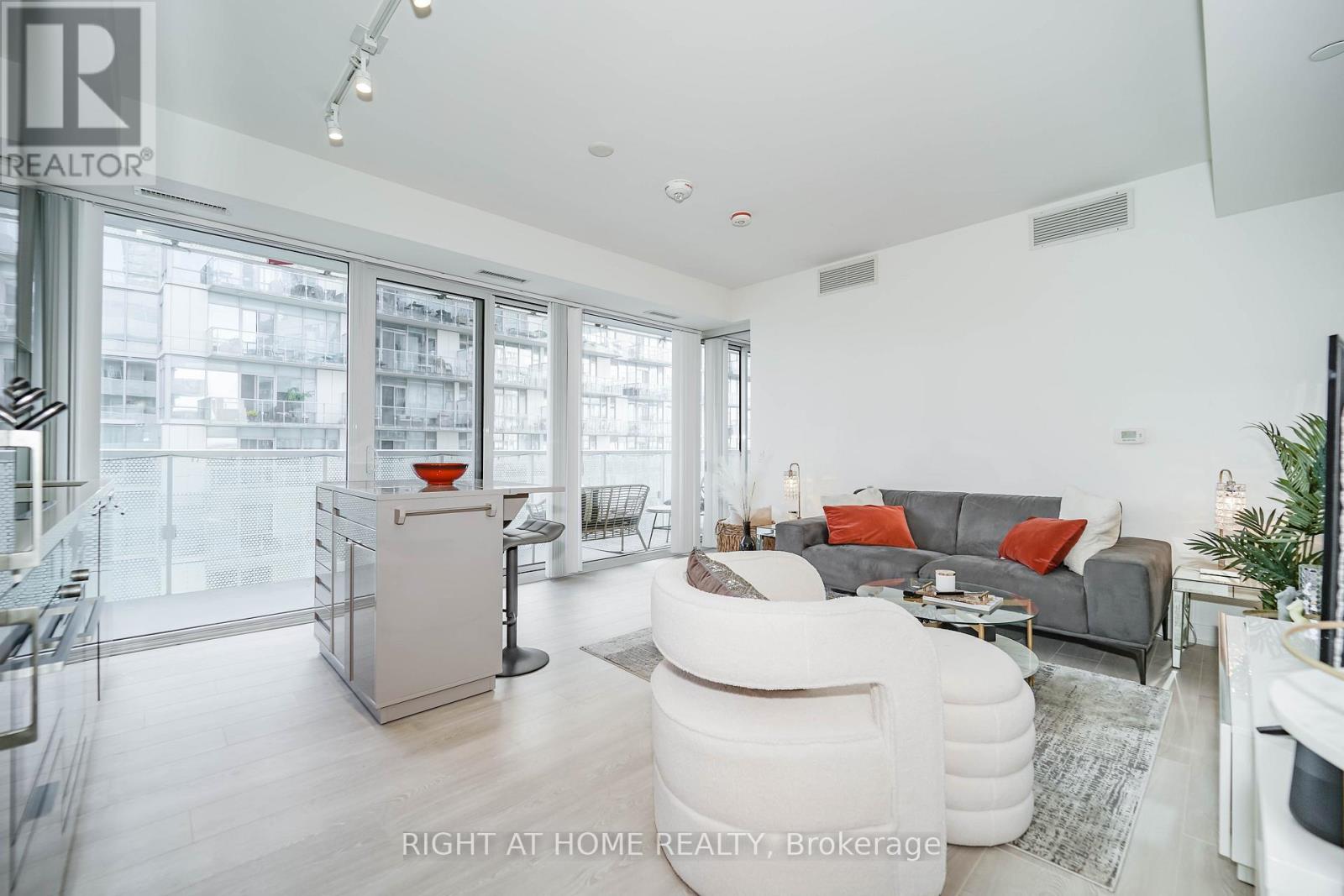 707 - 15 Queens Quay E, Toronto, Ontario  M5E 0C5 - Photo 10 - C12732048