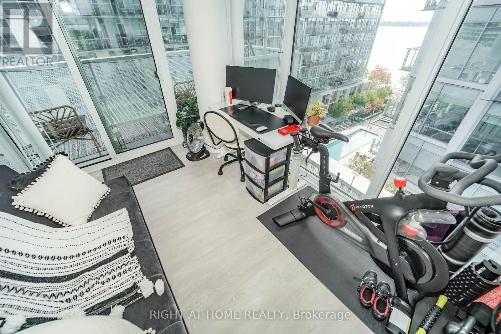 707 - 15 Queens Quay E, Toronto, Ontario  M5E 0C5 - Photo 17 - C12732048