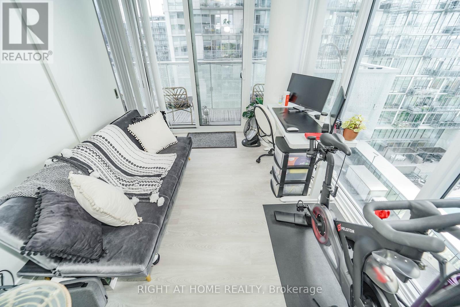 707 - 15 Queens Quay E, Toronto, Ontario  M5E 0C5 - Photo 18 - C12732048