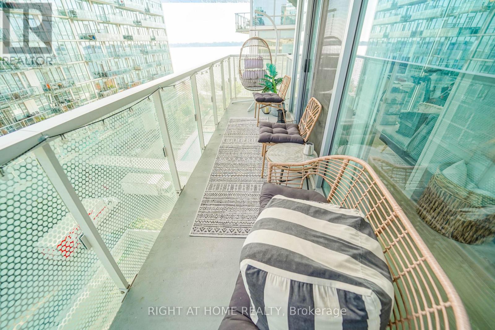 707 - 15 Queens Quay E, Toronto, Ontario  M5E 0C5 - Photo 23 - C12732048