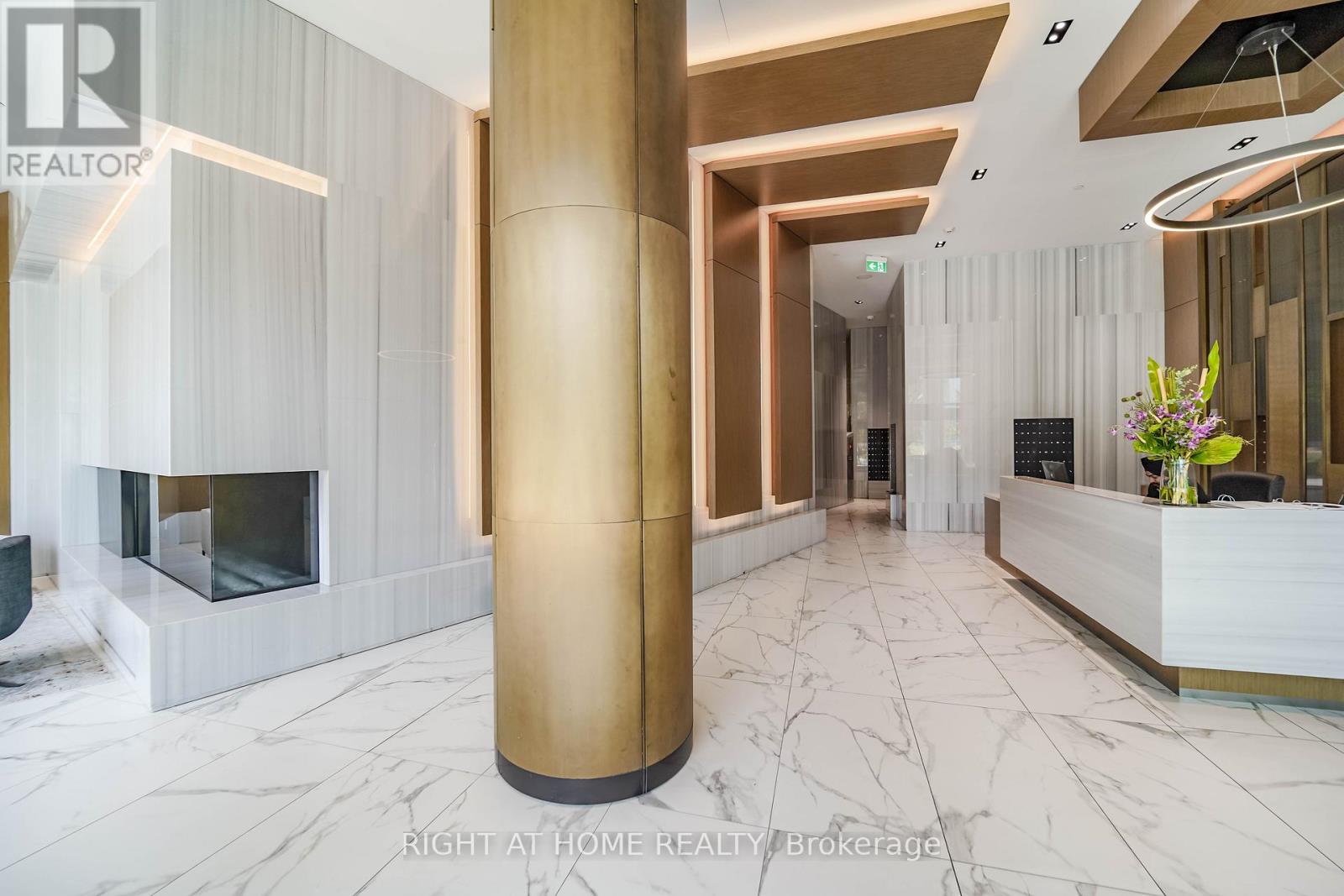 707 - 15 Queens Quay E, Toronto, Ontario  M5E 0C5 - Photo 4 - C12732048