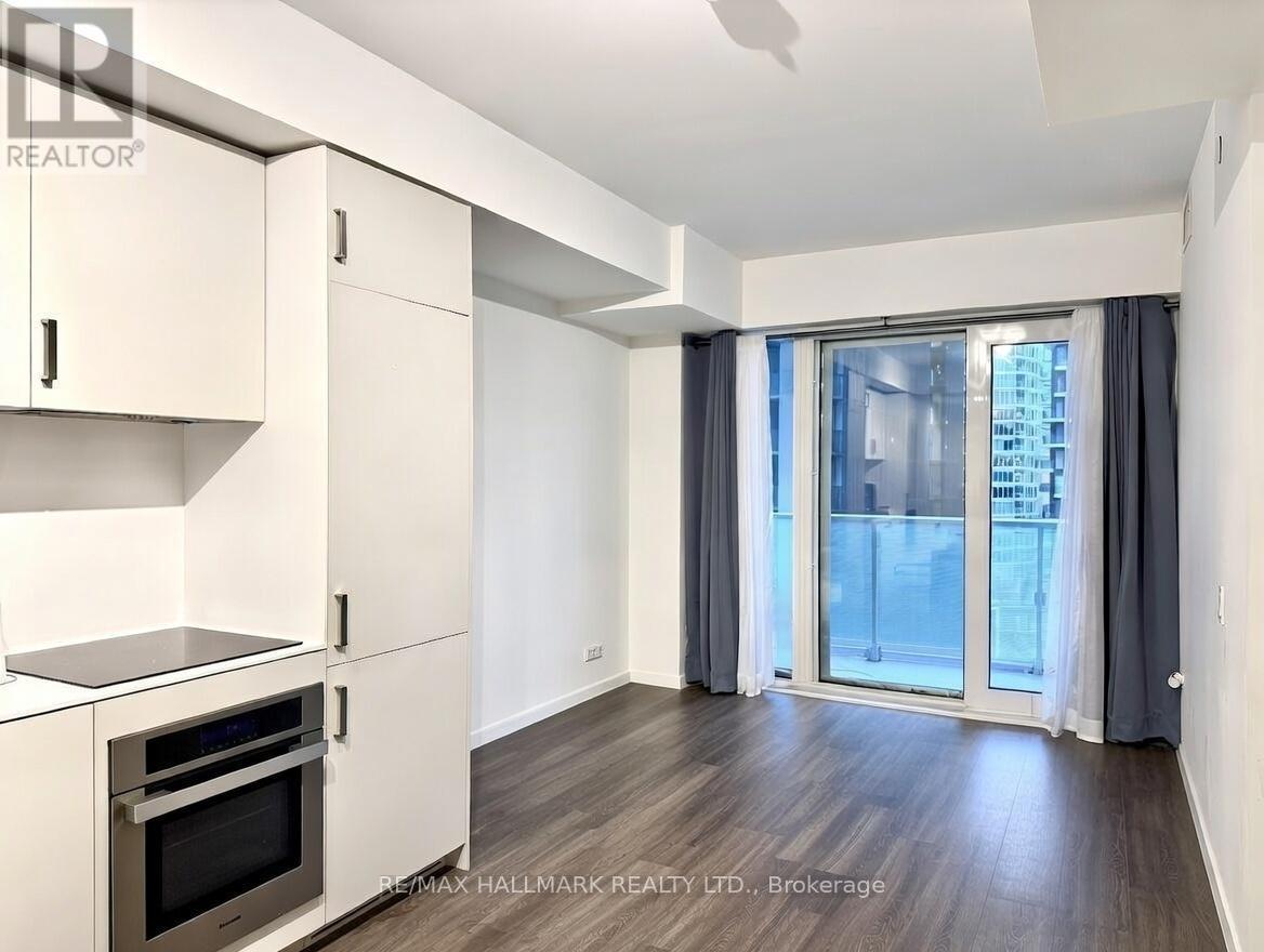 1216 - 88 Queen Street E, Toronto, Ontario  M5C 0B6 - Photo 2 - C12732050