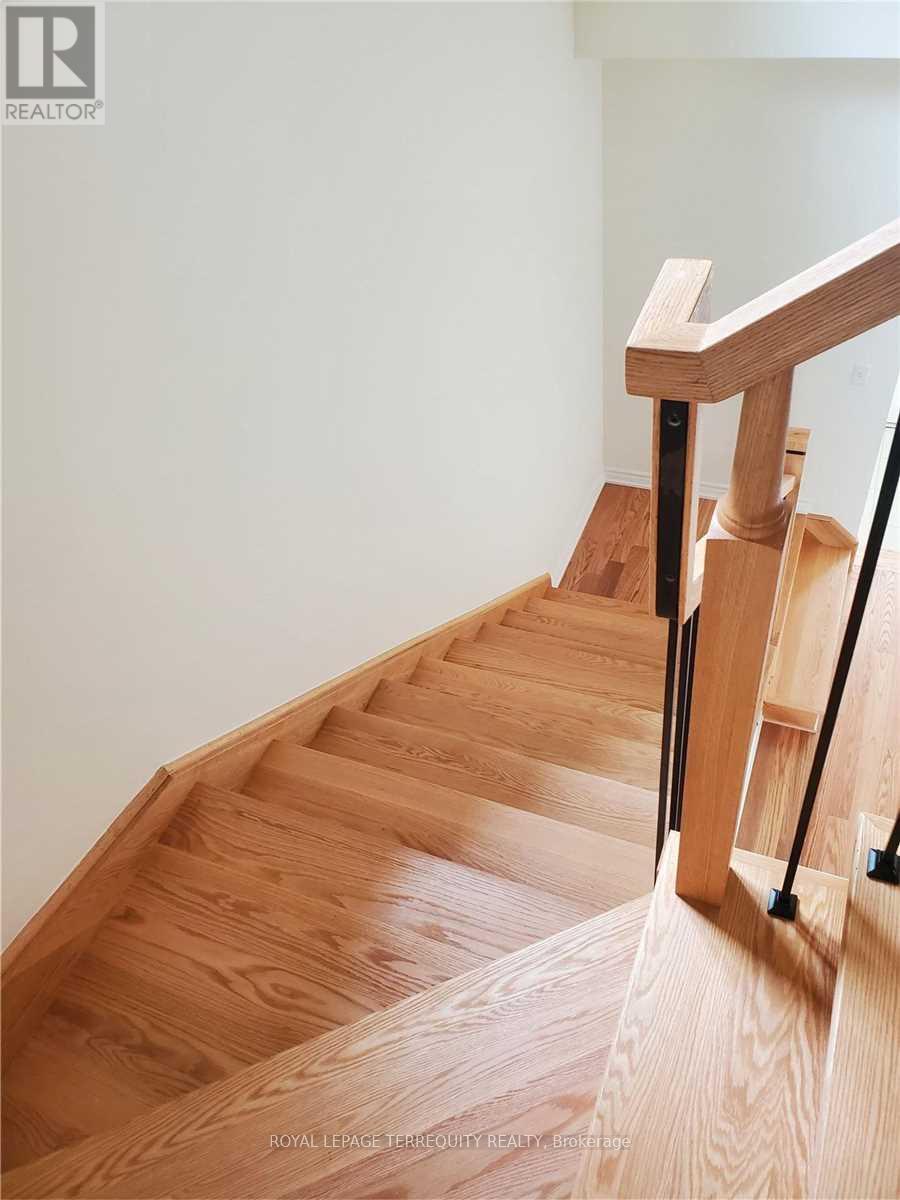 1095 Skyridge Boulevard, Pickering, Ontario  L1X 0M8 - Photo 13 - E12731752