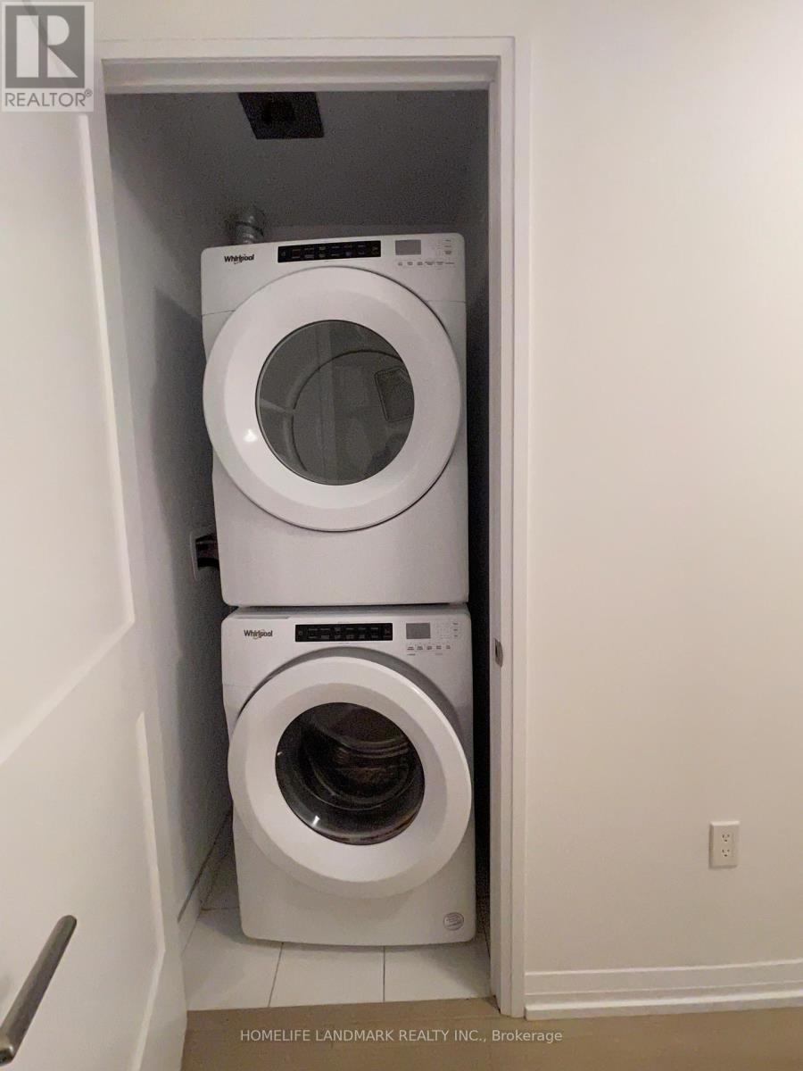 1905 - 25 Holly Street, Toronto, Ontario  M4S 0E3 - Photo 11 - C12731376