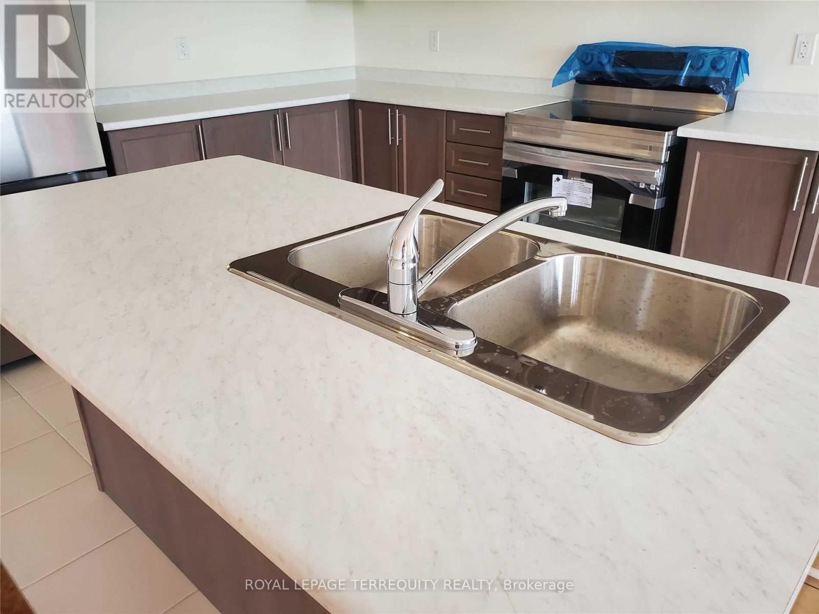 1095 Skyridge Boulevard, Pickering, Ontario  L1X 0M8 - Photo 6 - E12731752