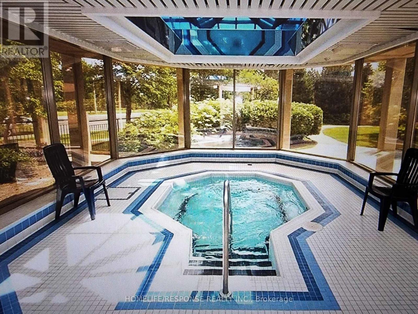 2401 - 400 Webb Drive, Mississauga, Ontario  L5B 3Z7 - Photo 15 - W12718194