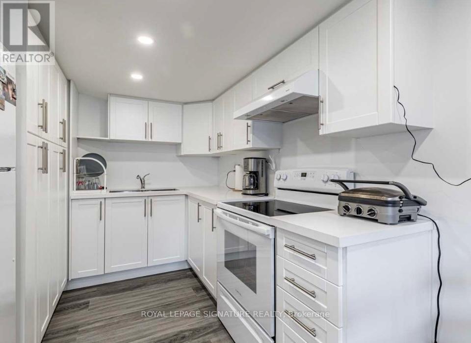 3 - 84 Peard Road, Toronto, Ontario  M4B 1T9 - Photo 3 - E12732038