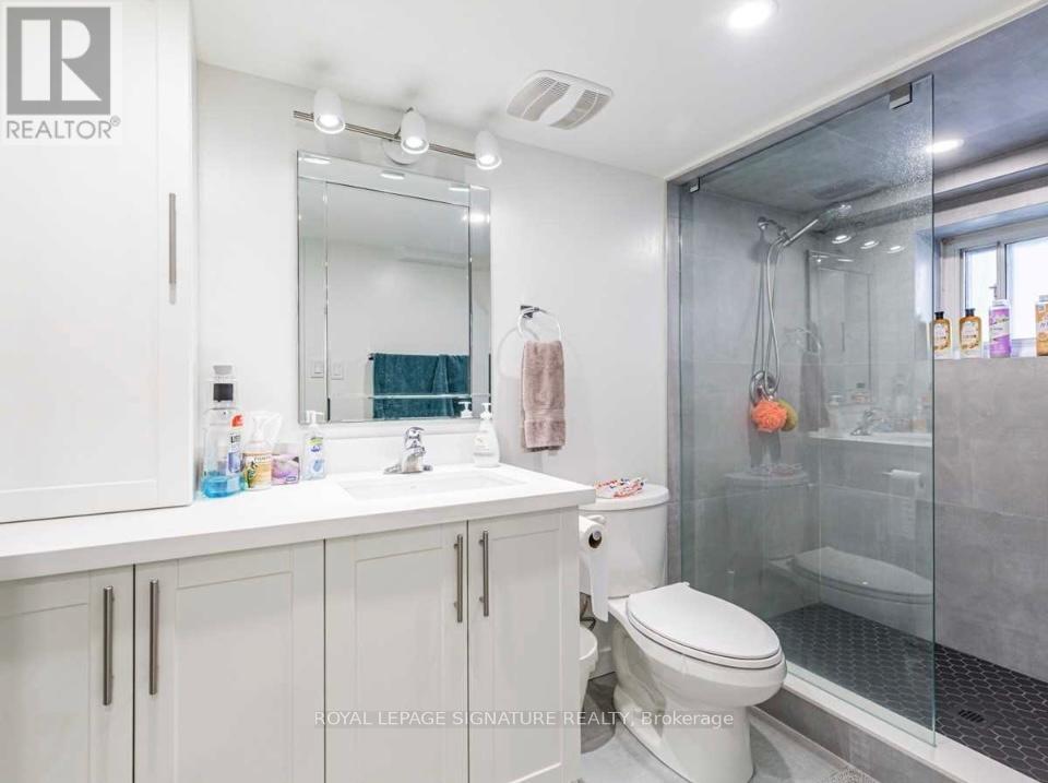 3 - 84 Peard Road, Toronto, Ontario  M4B 1T9 - Photo 5 - E12732038