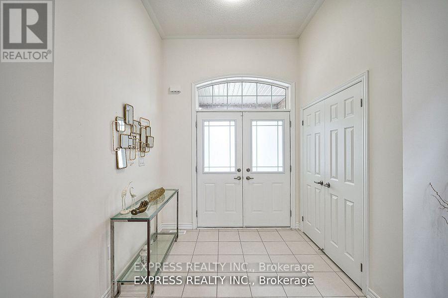 6 Morley Crescent, Whitby, Ontario  L1R 0P1 - Photo 3 - E12732060