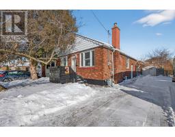 3 WANSTEAD AVENUE, Toronto, Ontario