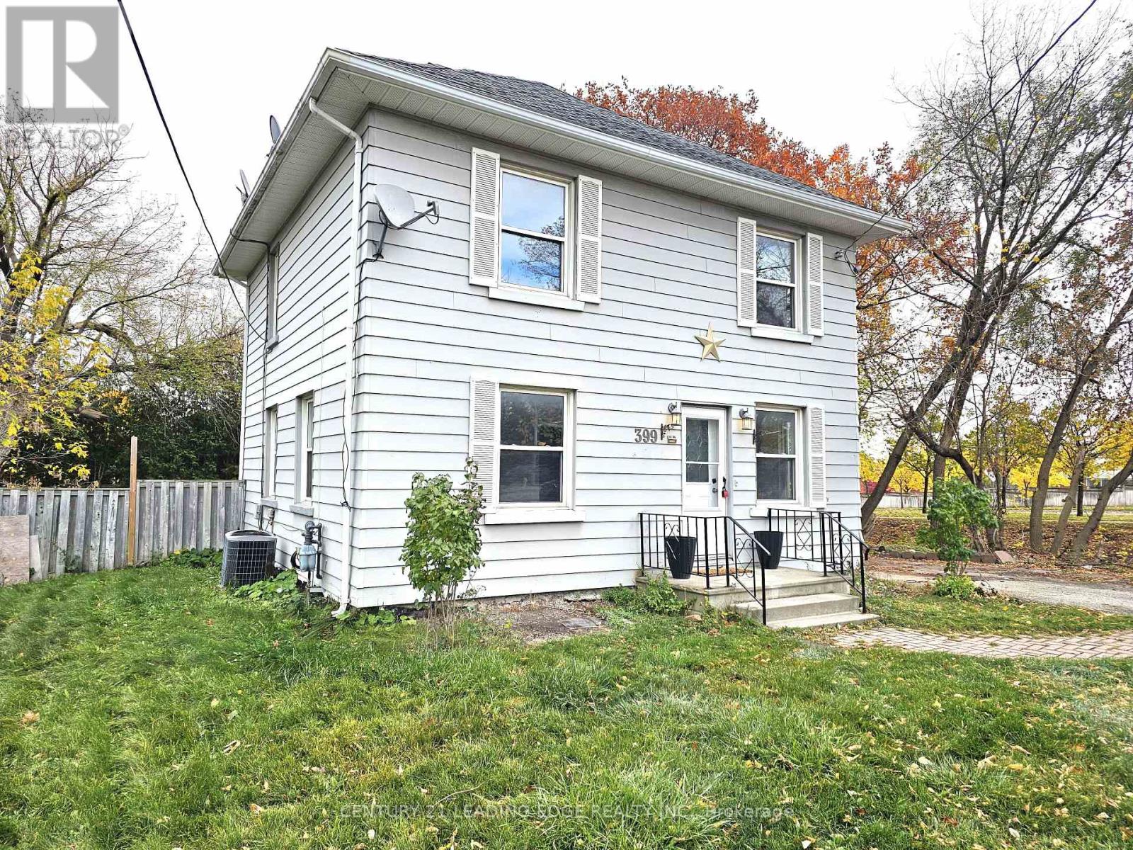 399 The Queensway South, Georgina, Ontario  L4P 2C6 - Photo 2 - N12732040