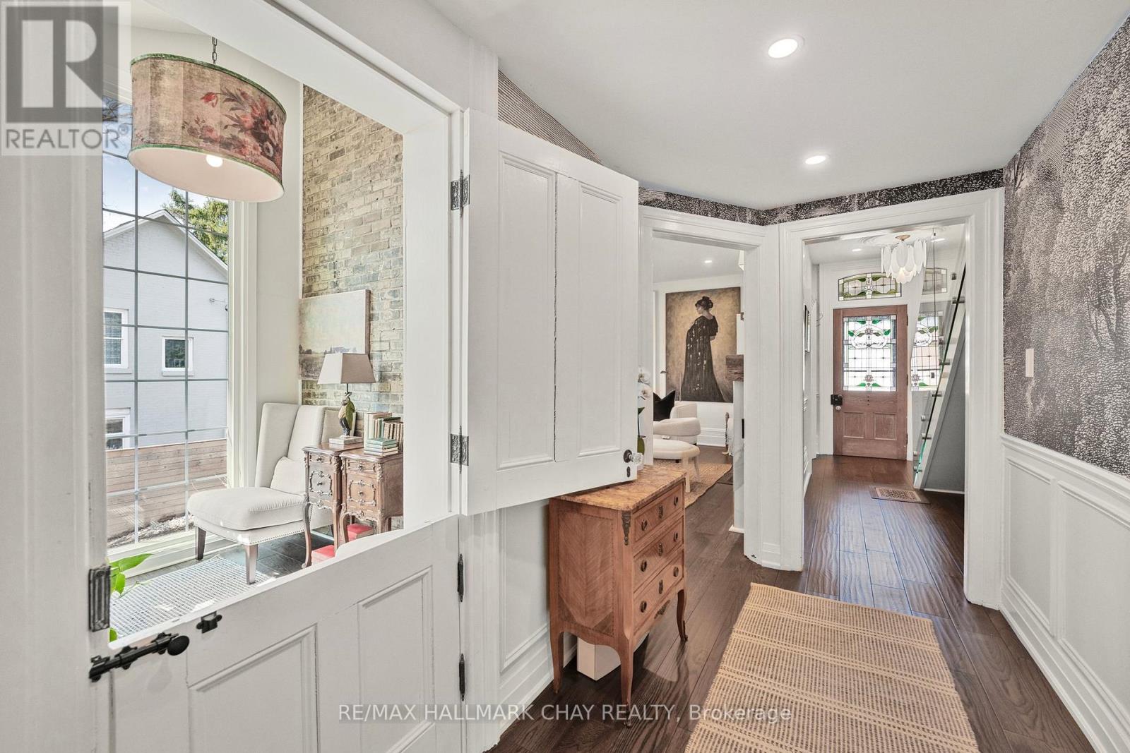 11 Catherine Avenue, Aurora, Ontario  L4G 1K4 - Photo 16 - N12732114