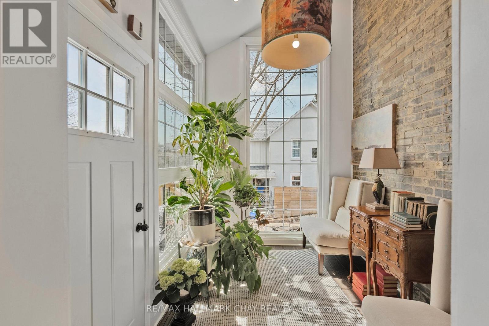 11 Catherine Avenue, Aurora, Ontario  L4G 1K4 - Photo 17 - N12732114