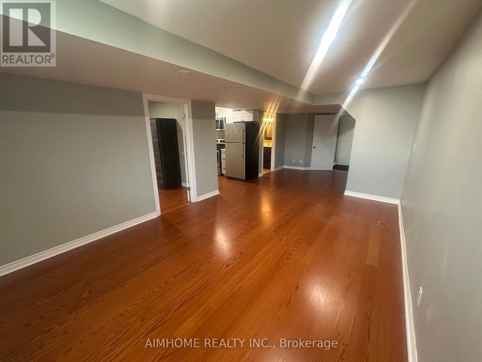 97 Clearmeadow Boulevard, Newmarket, Ontario  L3X 2M5 - Photo 5 - N12732120