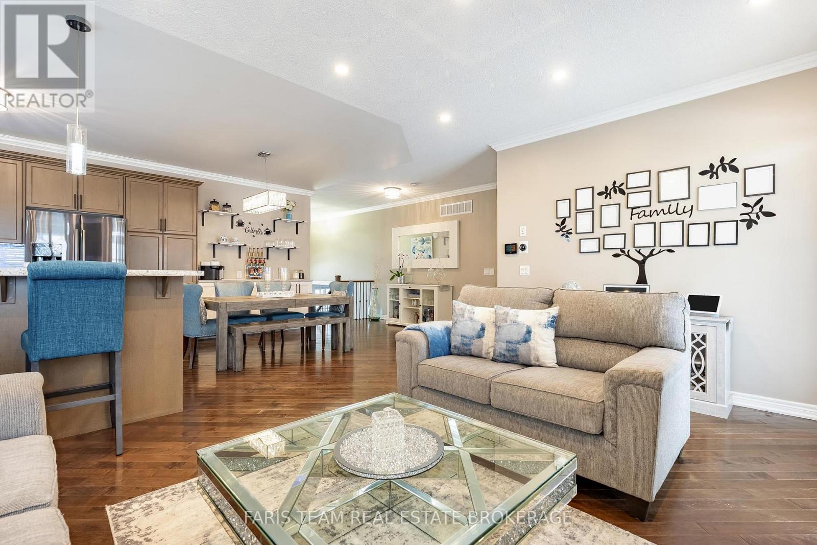 9 Broadpoint Street, Wasaga Beach, Ontario  L9Z 3B8 - Photo 14 - S12732072