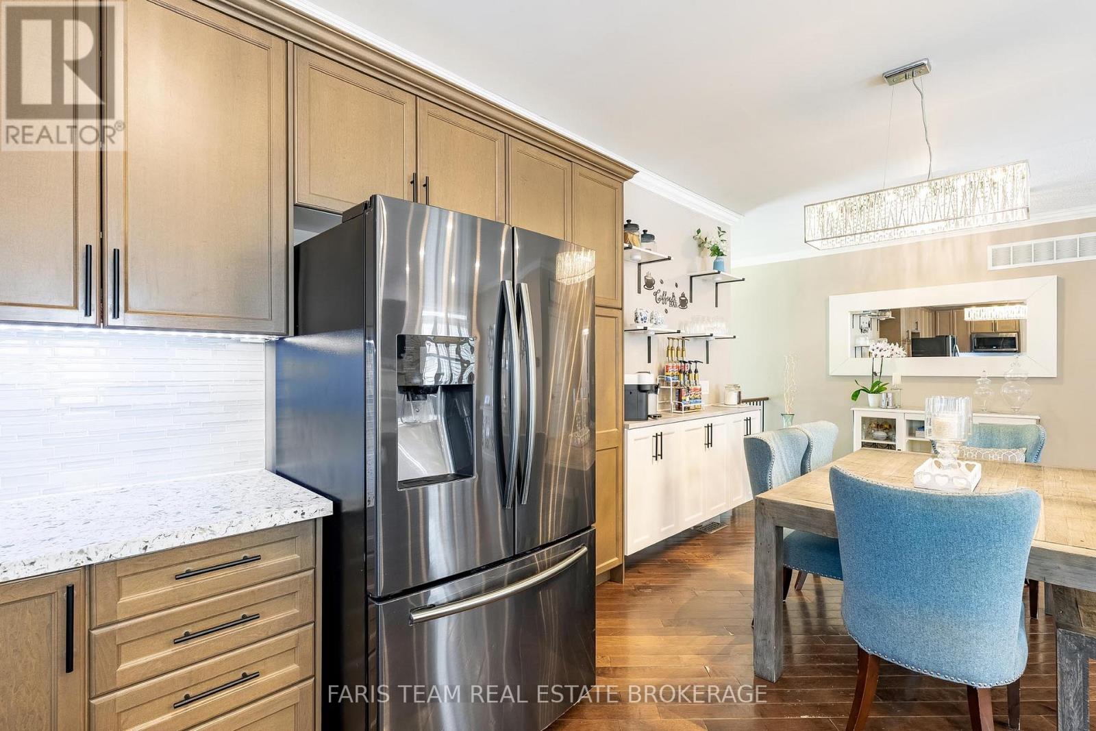 9 Broadpoint Street, Wasaga Beach, Ontario  L9Z 3B8 - Photo 7 - S12732072