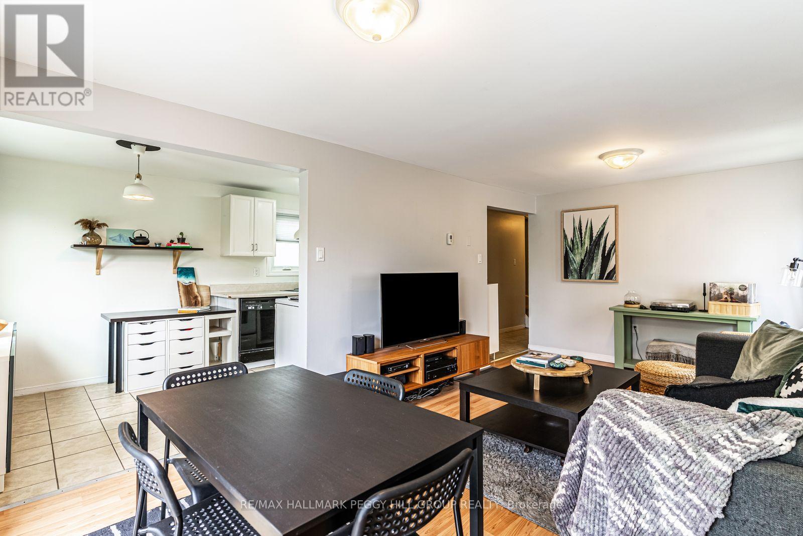 72 Maitland Drive, Barrie (Grove East), Ontario  L4M 5V4 - Photo 3 - S12732132