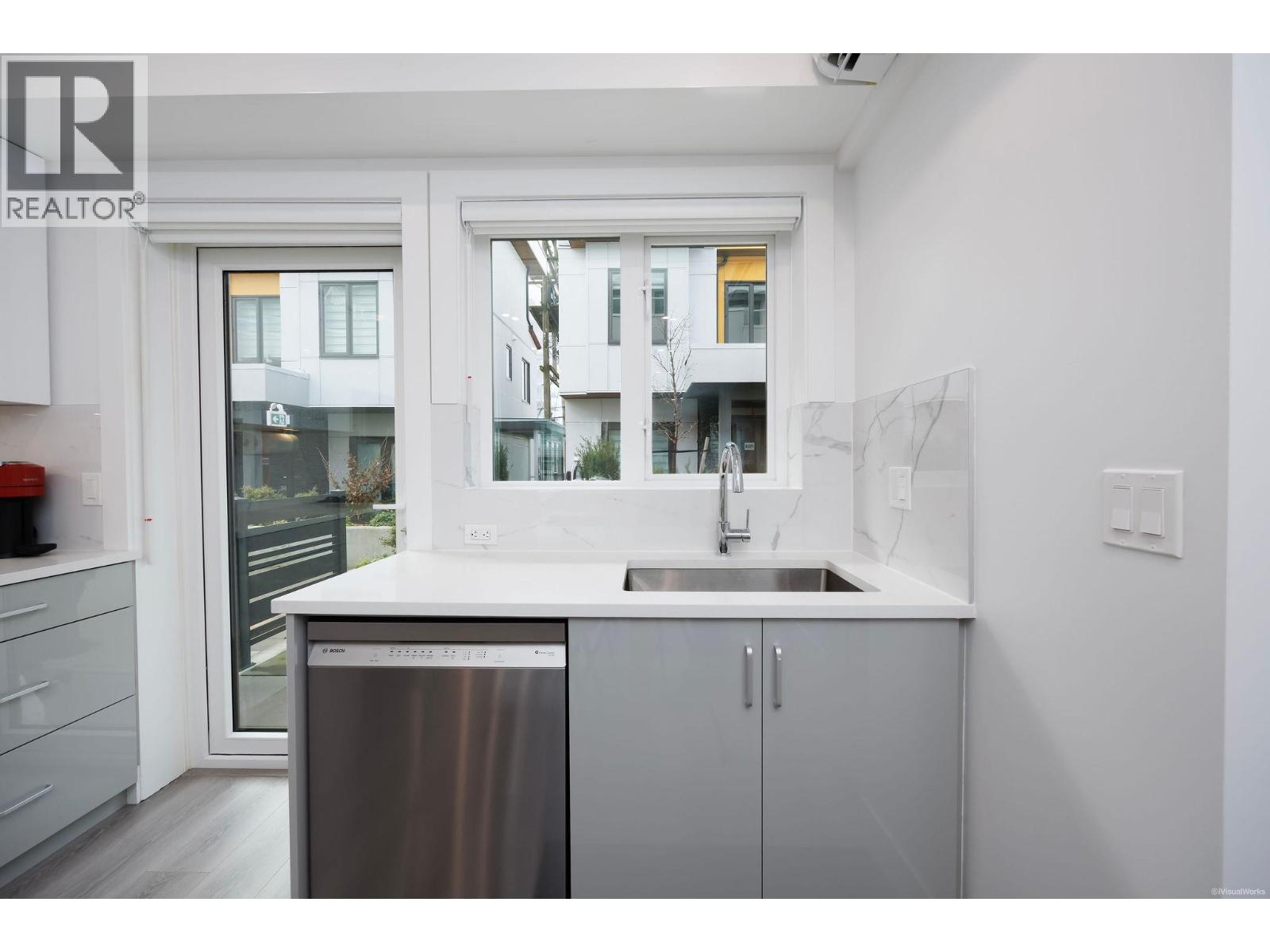 8309 French Street, Vancouver, British Columbia  V6P 0L7 - Photo 6 - R3083217