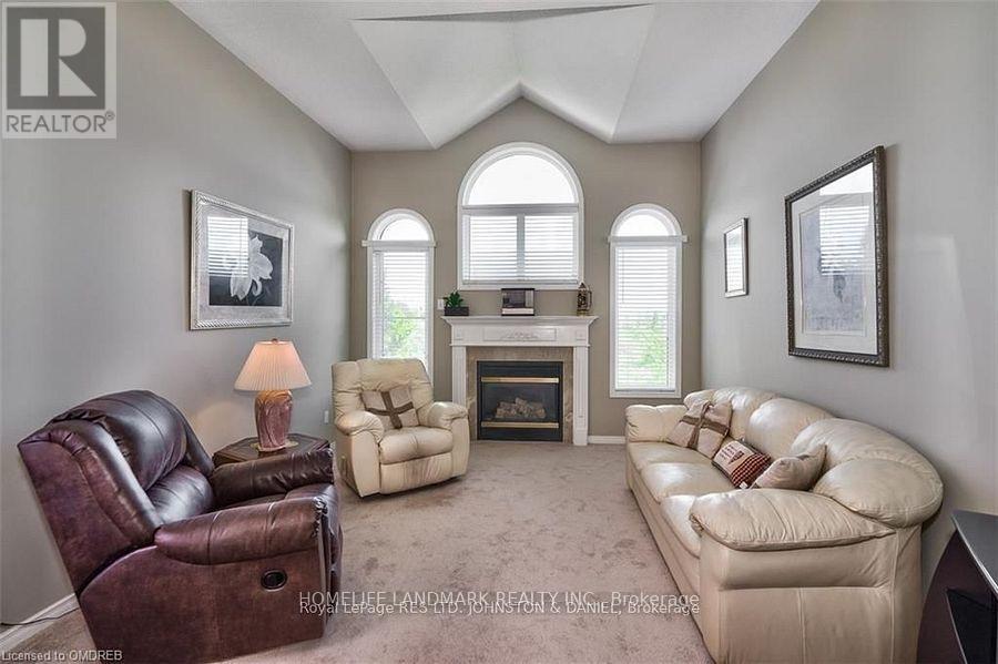 1482 Sandpiper Road, Oakville, Ontario  L6M 3R5 - Photo 3 - W12732034