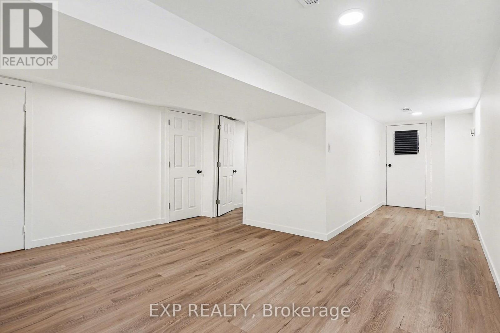 Lower - 82 Howick Avenue, Toronto, Ontario  M6N 1N1 - Photo 2 - W12732076