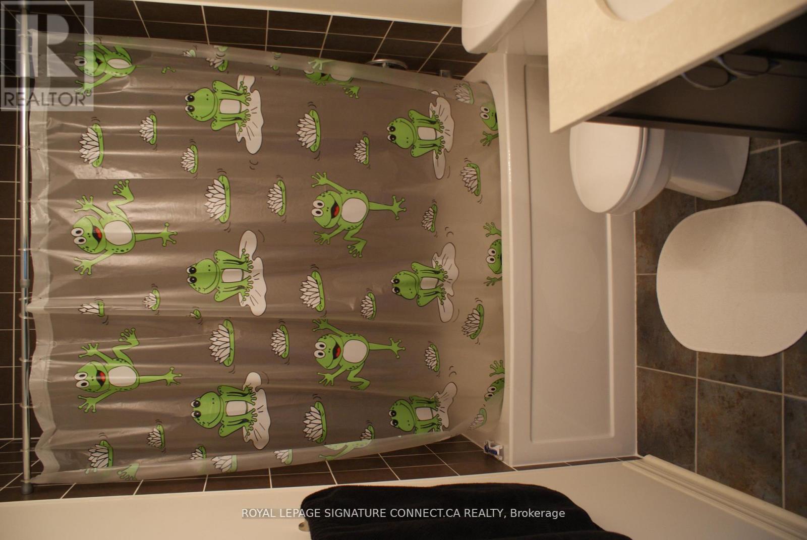 207 - 3865 Lake Shore Boulevard W, Toronto, Ontario  M8W 1R4 - Photo 4 - W12732096