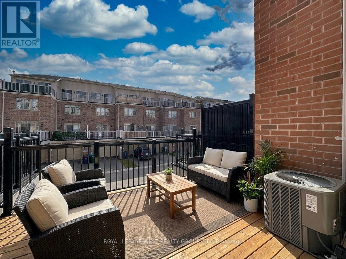 159 Norseman Street, Toronto, Ontario  M8Z 0E6 - Photo 3 - W12732130