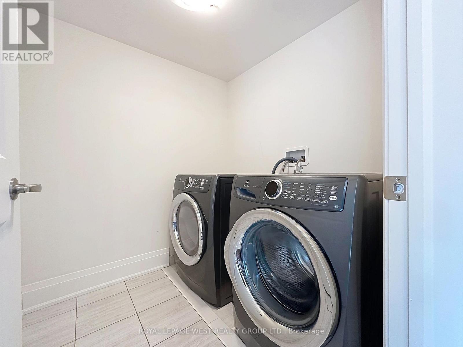 159 Norseman Street, Toronto, Ontario  M8Z 0E6 - Photo 35 - W12732130