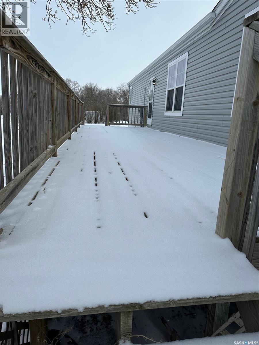 267 Hanson Avenue, Macoun, Saskatchewan  S0C 1P0 - Photo 3 - SK027465